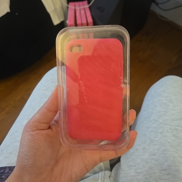 iPod Touch Pink Soft Case - Picture 8 of 10